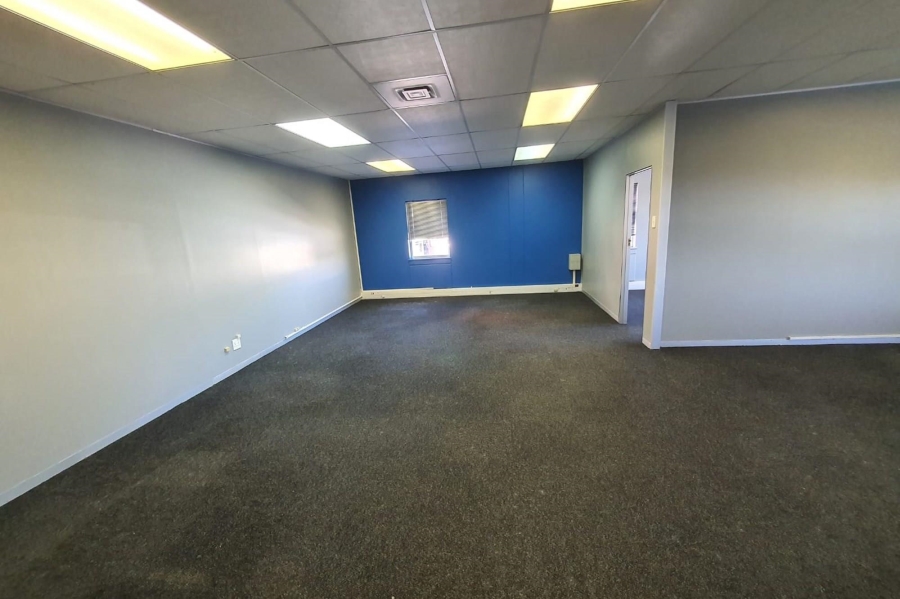 To Let commercial Property for Rent in Newton Park Eastern Cape
